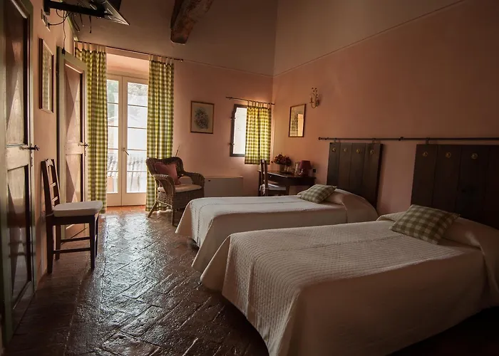 Agriturismo Croara Vecchia Bed & Breakfast *